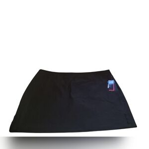 NWT Attyre Katherine Black Pull On Button Up Sides Woman Skort Size 22W